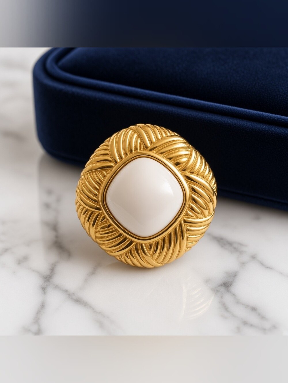 Vintage Gold Tone Round Brooch Pin Textured Swirl Design 2"